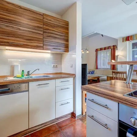 Holiday home Kuestenhaus Mit Sauna Und Kamin Ca 400 Vom Ostseestrand *