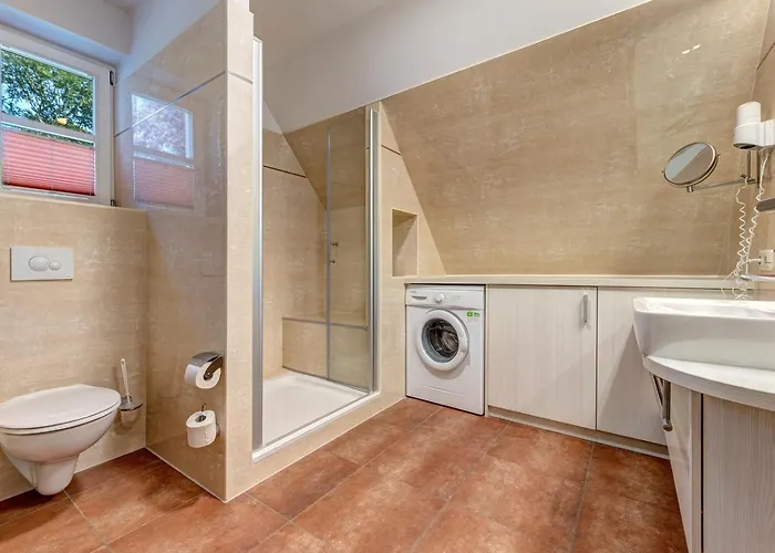 펜션 Kuestenhaus Mit Sauna Und Kamin Ca 400 Vom Ostseestrand *